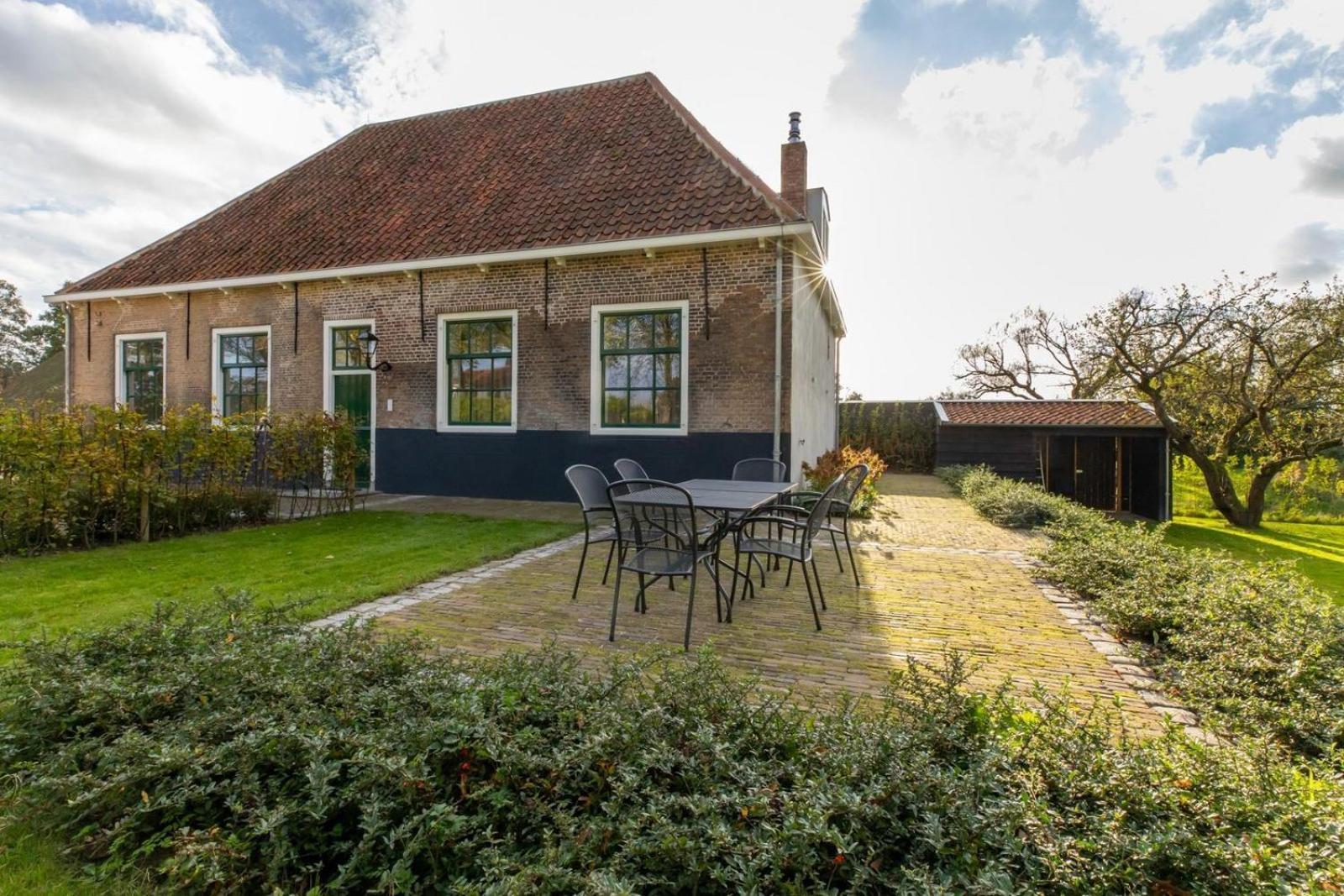 Vakantiehuis 'Boerderij Molenhof' - Stationsweg 5 | Heinkenszand 外观 照片